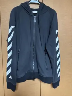 〔お値下げ最終日〕off-white Moncler コラボパーカー