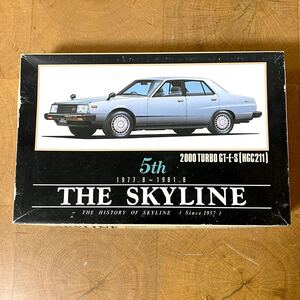 未組立保管品 AOSHIMA/アオシマ プラモデル THE SKYLINE 2000 TURBO GT-E-S HGC211 スカイライン ジャパン 4ドア2000ターボ