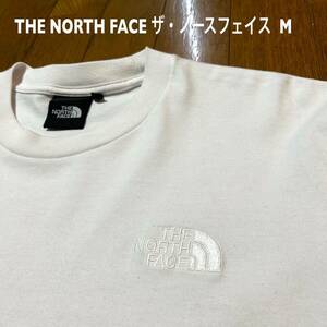 Mサイズ！ザ ノースフェイス 古着半袖Tシャツ 白×白 毛羽立ち有り THE NORTH FACE NT32039