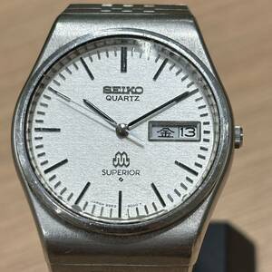 【N-19991】1円スタート SEIKO スーペリア 9983-8000 ツインクォーツ メンズ デイデイト シルバーカラー 動作未確認 電池無し不動 中古品