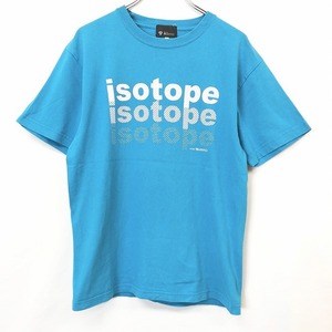 THE SHOP TK MIXPICE ザ・ショップ ティーケー 2 メンズ Tシャツ プリント 文字 英字 ISOTOPE アイソトープ 丸首 半袖 綿100% ブルー 水色