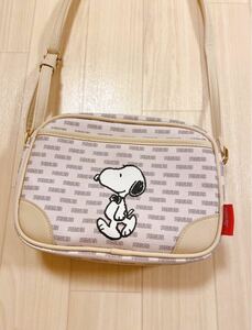 しまむら×PEANUTS ショルダーバック スヌーピー かばん