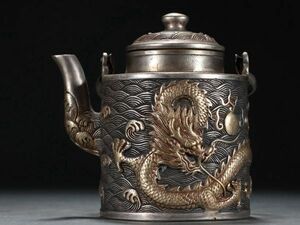 【瓏】古銅鏨刻彫 塗金龍紋茶壺 清代 乾隆年製款 銅器 古賞物 中国古玩 蔵出