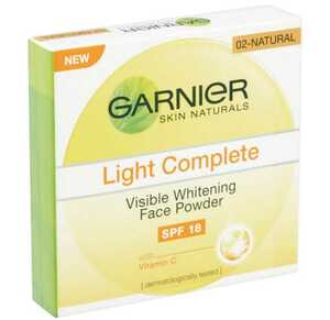 送料無料 Garnier skin naturals light complete face powder 02 Natural パクト フェイスパウダー 海外製品 化粧品 パウダー メイク 