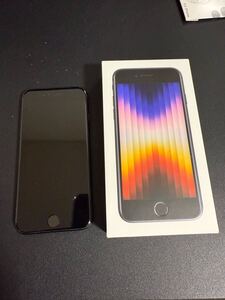 iPhone SE3 64g simフリー　美品