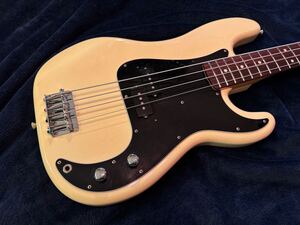 Fender Japan フェンダー PB70 プレシジョンベース