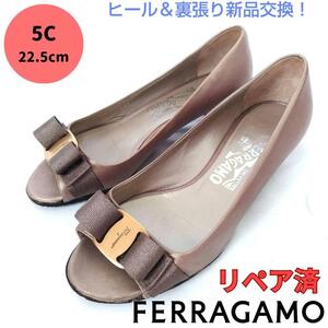 フェラガモ【Ferragamo】ヴァラ オープントゥ ローヒール パンプス