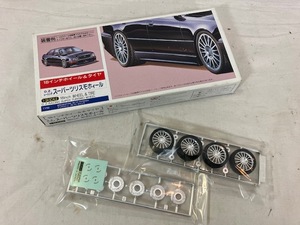 FUJIMI 18インチホイール＆タイヤ　o.z.レーシング　スーパーツリスモホィール　1/24　プラモデル　未組立