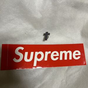 新品 supreme x Black Sabbath ブラックサバス 16SS Cross Pin クロス ピンバッジ ピンズ Black 黒 シュプリーム ボックスロゴステッカー