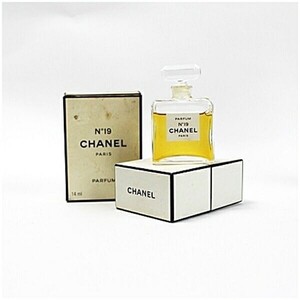 55591 シャネル 香水 NO.19 パルファム ボトルタイプ 14ml 中古 CHANEL ナンバー19｜女性用