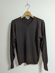 美品　JOHN SMEDLEY　ジョンスメドレー　セーター　ウール　ニット　ブラウン　Vネック　イギリス製