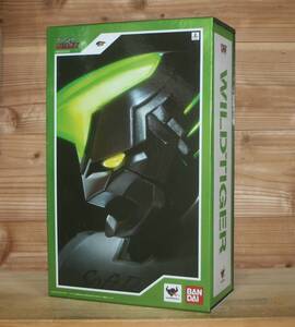 開封品♪ 12“PM ワイルドタイガー TIGER & BUNNY 高額フィギュア(バンダイ,ロックバイソン,バーナビー・ブルックスJr.,ブルーローズ)