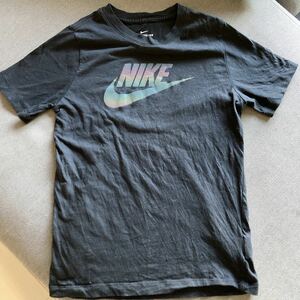 ナイキ 半袖Tシャツ NIKE ロゴTシャツ 子供服　黒　140？くらい　中古