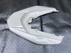 ホンダ HONDA PCX125 リアスポイラーカバー リアカバー ホワイト 84151-K97-T001 84152-K97-T000 リアカウル