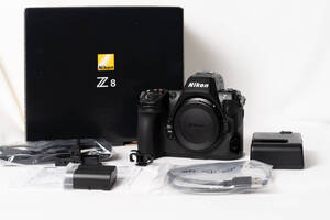 落札価格から1万円引! 完動品 防湿庫保管 2025年3月保証付 Nikon ニコン Z8 ボディ Z 8 フルサイズ シャッター回数2222回 Z9と同等機種