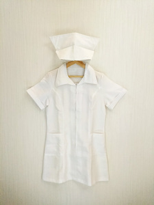 ap3291-2 ○送料無料 新品 OSYAREVO オシャレボ コスプレ ワンピース Lサイズ ナース服 ホワイト ハロウィン ファスナー ナースキャップ付