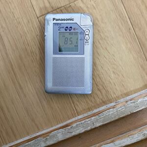 A345 Panasonic パナソニック イヤホン付 FM/AMポケットラジオ RF-ND150