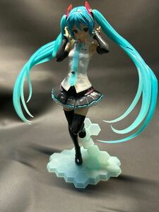 Figure-riseLABO 初音ミク V4X 組立済　プラモデル　欠品ありフィギュア 