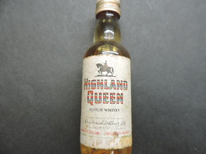 ★ＨＩＧＨＬＡＮＤ　ＱＵＥＥＮ★　　スコッチウイスキー　　４８　　４３度　　　ミニボトル・古酒