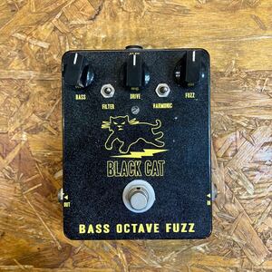 【現状品】BLACK CAT　BASS OCTAVE FUZZ　ブラックキャット　ベースオクターブファズ　ベースエフェクター