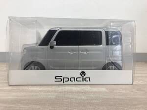 【新品同様】スズキ　スペーシア　ノベルティ カラーサンプルミニカー　シルキーシルバーメタリック　1/18サイズ【非売品】