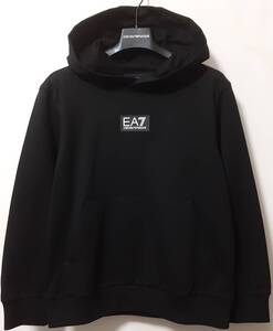 [新品] 8A(8歳) EA7 / ARMANI JUNIOR　バックロゴ入り【スウェットパーカ】◆2024-25年秋冬モデル　男の子用 130cm　◆色：黒