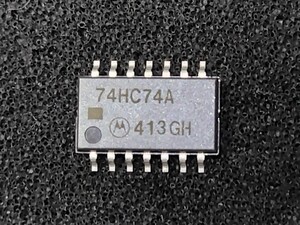 MC74HC74AF （１０個セット） モトローラ製高速CMOS IC 2回路Dフリッププロップ　フラットパッケージ 