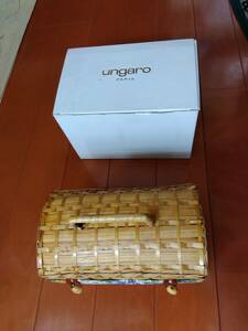 ungaro 　籐製バスケット＆ティーカップセット