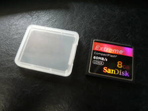 動作保証！SanDisk Extreme CFカード 8GB ケース付