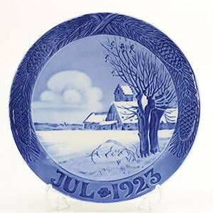 1923年 ロイヤルコペンハーゲン イヤープレート 「教会のある雪景色」 北欧 デンマーク の 陶磁器 wwww8