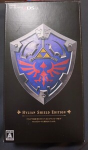 New Nintendo 2DS LL HYLIAN SHIELD EDITION ゼルダの伝説 ハイリアの盾仕様 マイニンテンドーストア限定DS本体