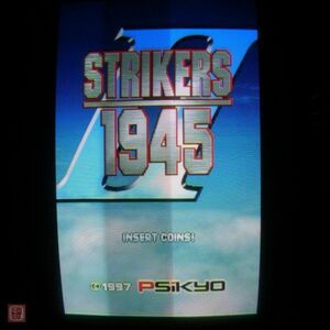 1円〜 彩京/PSIKYO ストライカーズ1945 II STRIKERS 1945 2 イン取帯純正 ポップ付 動作確認済【20