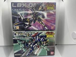 海外版　ダンボール戦機 LBX アキレスD9 と オーディーン　2個セット　プラモデル 　未組立　バンダイ