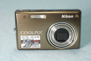 ★Nikon ニコン★　クールピクス コンパクトカメラ COOLPIX　S700　アーバンブラック　極美品・動作未確認