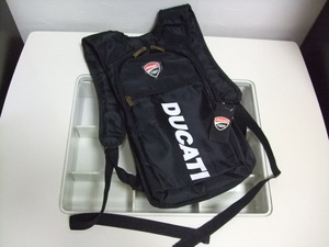 ★少～～～～し★訳ありの★在庫一掃セールです★必見★DUCATI★CORSE★お洒落～で★便利～な★粋～な★バック★パック★ブラック★新品★