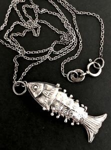 英国ビンテージ 魚 チャーム/ペンダント ネックレス スターリングシルバー925 チェーン 純銀1.8g/43cm ビンテージファッション Britishmade