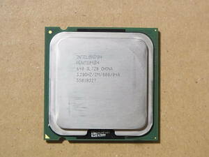 ◎Intel Pentium4 640 SL7Z8 3.20GHz/2M/800/04A Prescott LGA775 HT対応 (Ci0169)