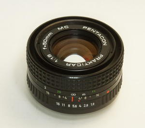 ドイツ製 PENTACON PRAKTICAR 1:1.8 f=50mm MC 17NA-531 PBマウント