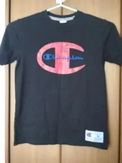 Champion　Tシャツ