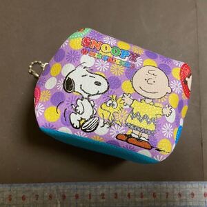 ♪未使用　保管品　スヌーピー　SNOOPY　キューブポーチ　No4　ボールチェーンつき　小物入れに