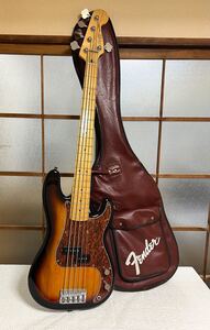 Fender フェンダー squier precision bazz エレキベースギター、美品、