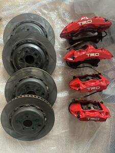 TRDロゴ bremboキャリパー(6POT.4POT)