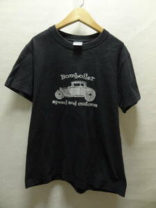 全国送料無料 ボムボイラー BOMBOILER カスタムレザーショップ メンズ＆レディース ホットロッドプリント 半袖 黒色Tシャツ Sサイズ