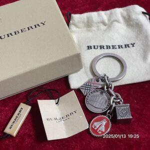 Burberry バーバリー コイン 時計 少女 チェック柄 シルバーカラー キーリング キーホルダー 小物 箱付き