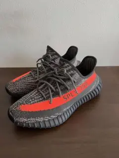 YEEZY BOOST 350 V2 CARBON BELUGA(箱無し）