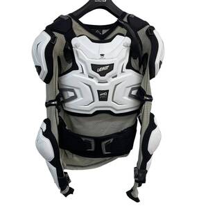 【即決】 LEATT リアット BODY PROTECTOR PRO ボディ プロテクター 上半身 S/Mサイズ 13272-120