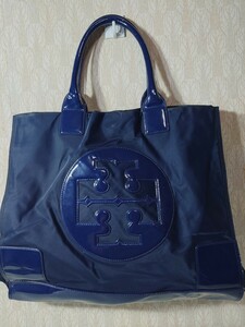 TORY BURCH トリーバーチ ロゴ セミショルダートートバッグ ナイロン 大きめ 送料無料！