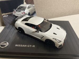 ニスモモデルカーコレクション　日産 R35 GT-R nismo ニスモ　白　ホワイト