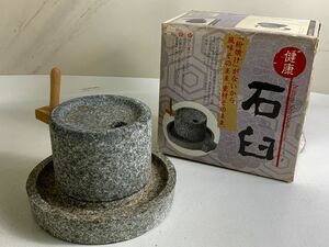 ◇##223 石臼 イシガキ産業　手挽き用　いしうす　茶道具　ひき臼　お茶　手打ちそば　製粉　粉引き　約4.5kg◇T