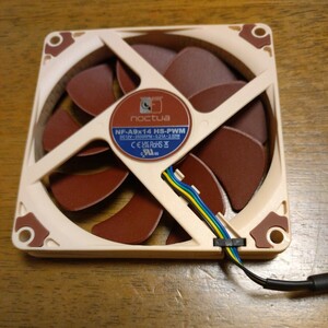 DC12V CPUクーラー用ファン９０mmＸ９０mm厚さ１４mm新品未使用品noctuaNF-A9x14HS-PWMです。